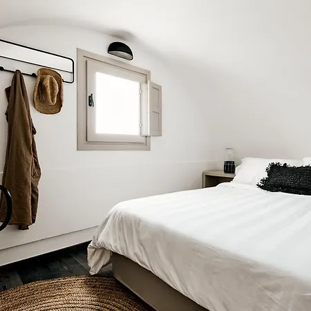 Aparthotel Marillia Village Agios Georgios (Santorini)